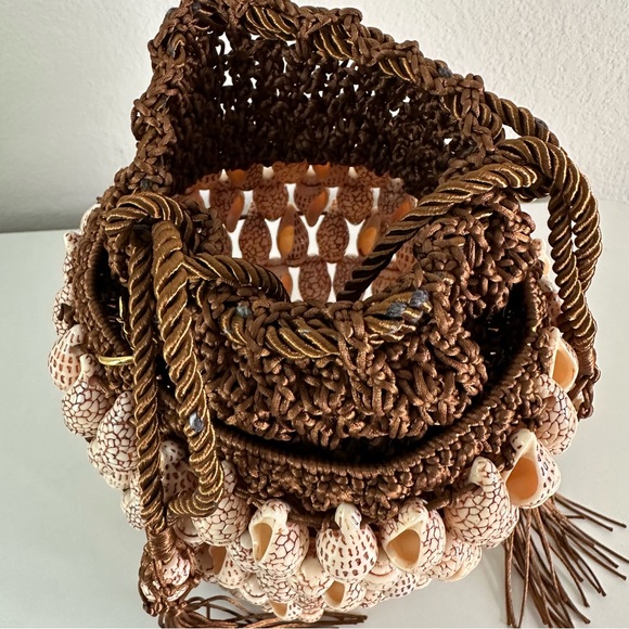 ULLA JOHNSON NADIA SEASHELL BUCKET BAG - PECAN BROWN - Picture 4 of 11